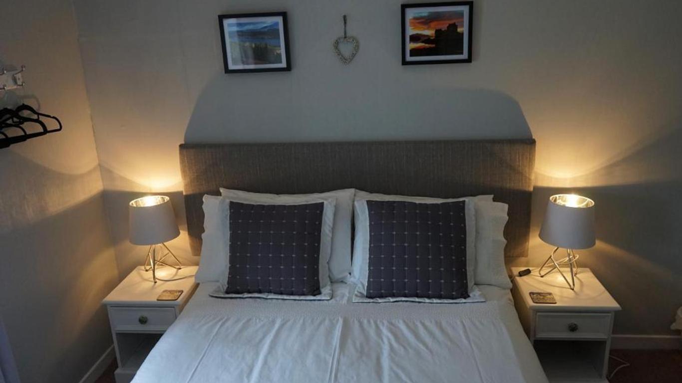 Lundie View B & B