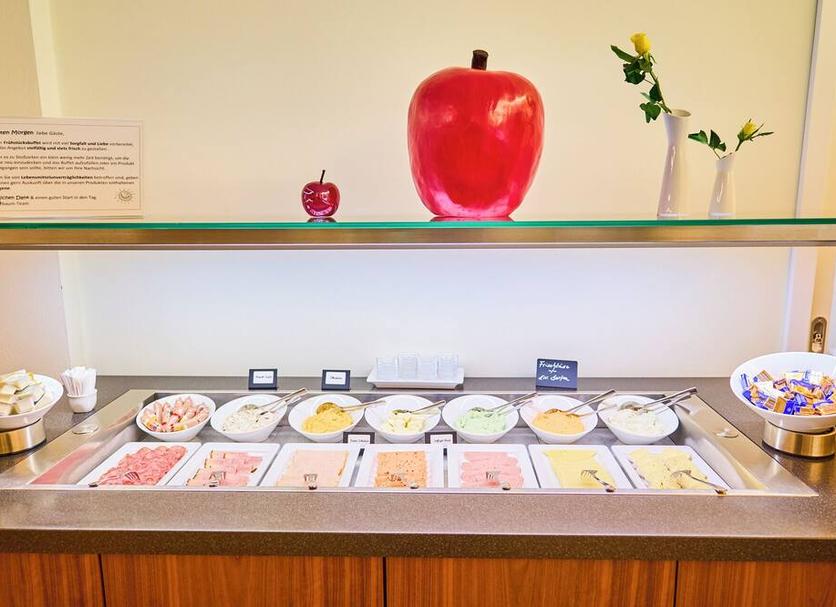 Buffet Photo