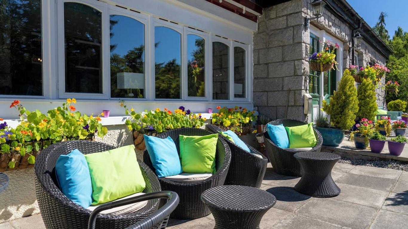 The Rowan Tree Country Hotel
