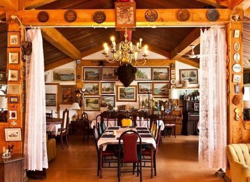 Restaurant Photo