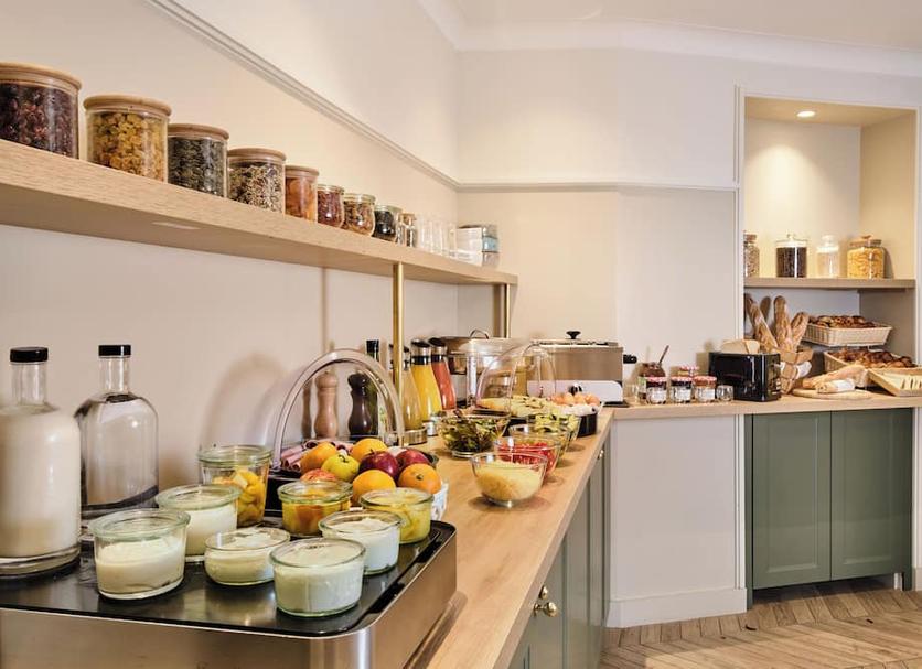 Buffet Photo