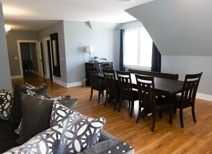 Dining room Photo