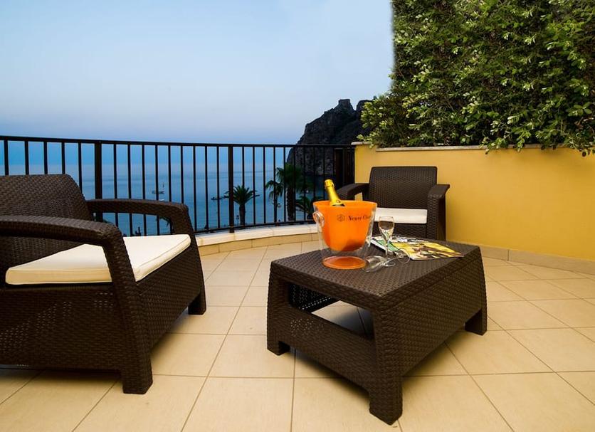 Balcony Photo