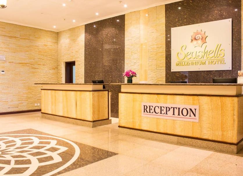 Front desk Photo