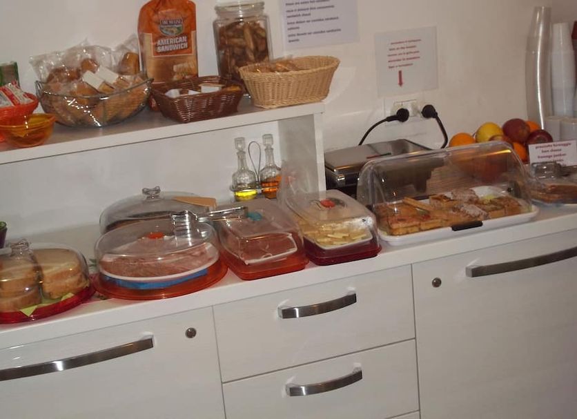 Buffet Photo