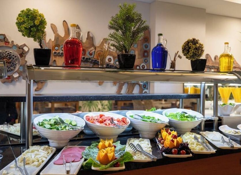 Buffet Photo