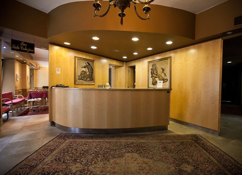 Front desk Photo