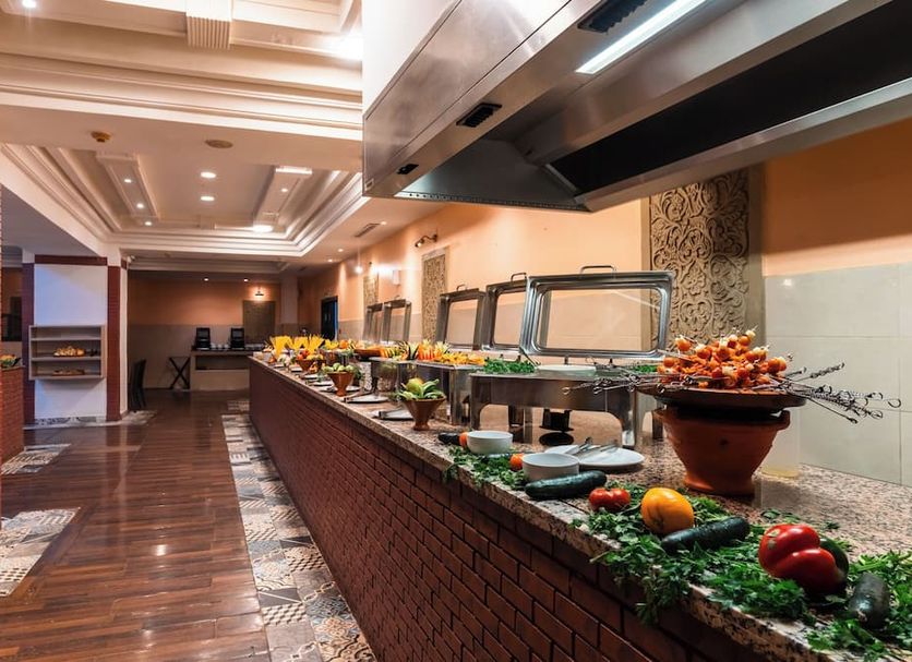 Buffet Photo