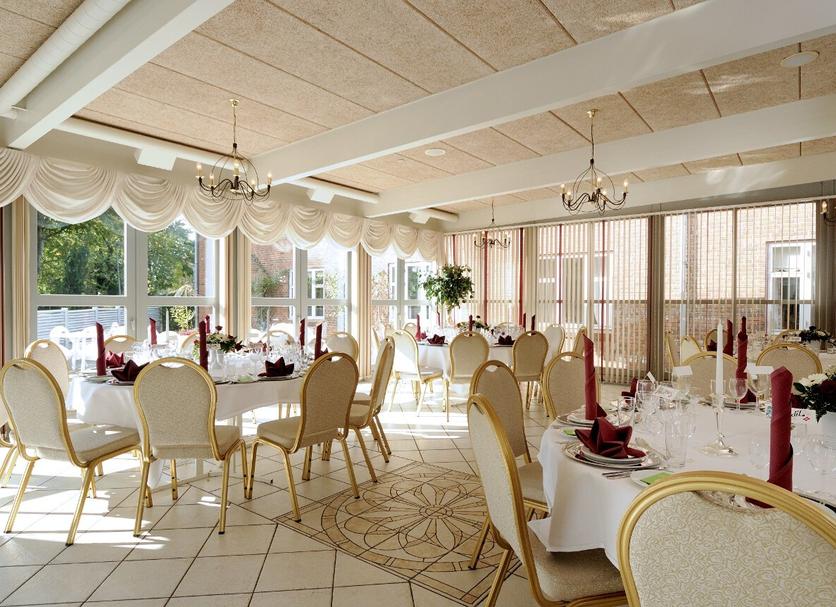 Banquet hall Photo