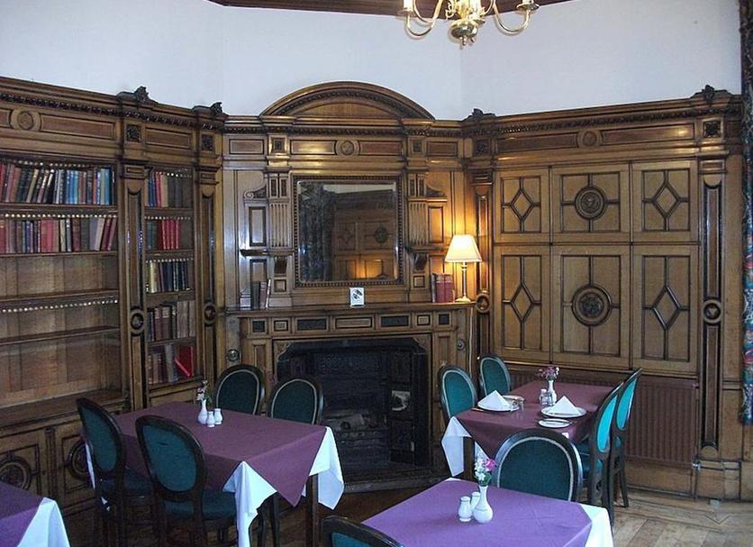 Restaurant Photo
