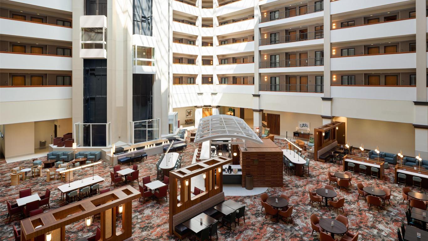Embassy Suites by Hilton Charleston Airport Hotel & Convention Center