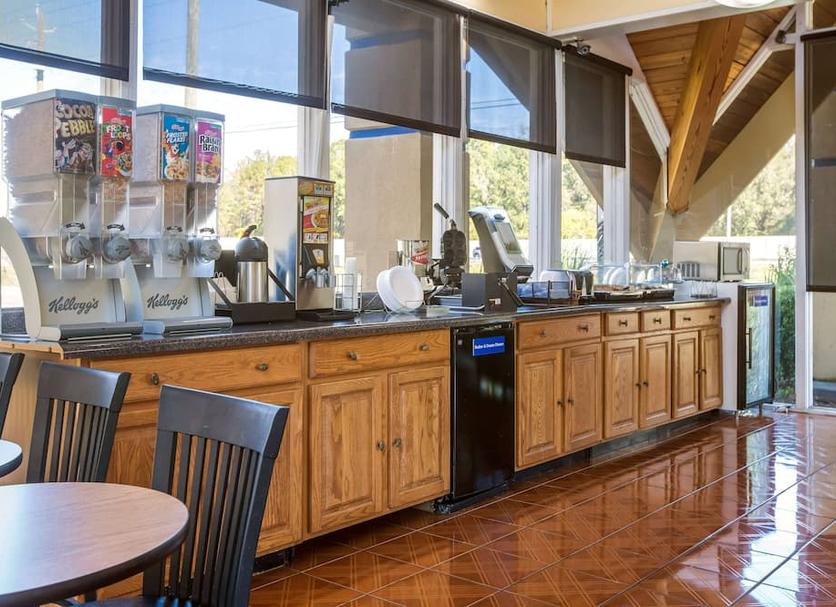 Buffet Photo