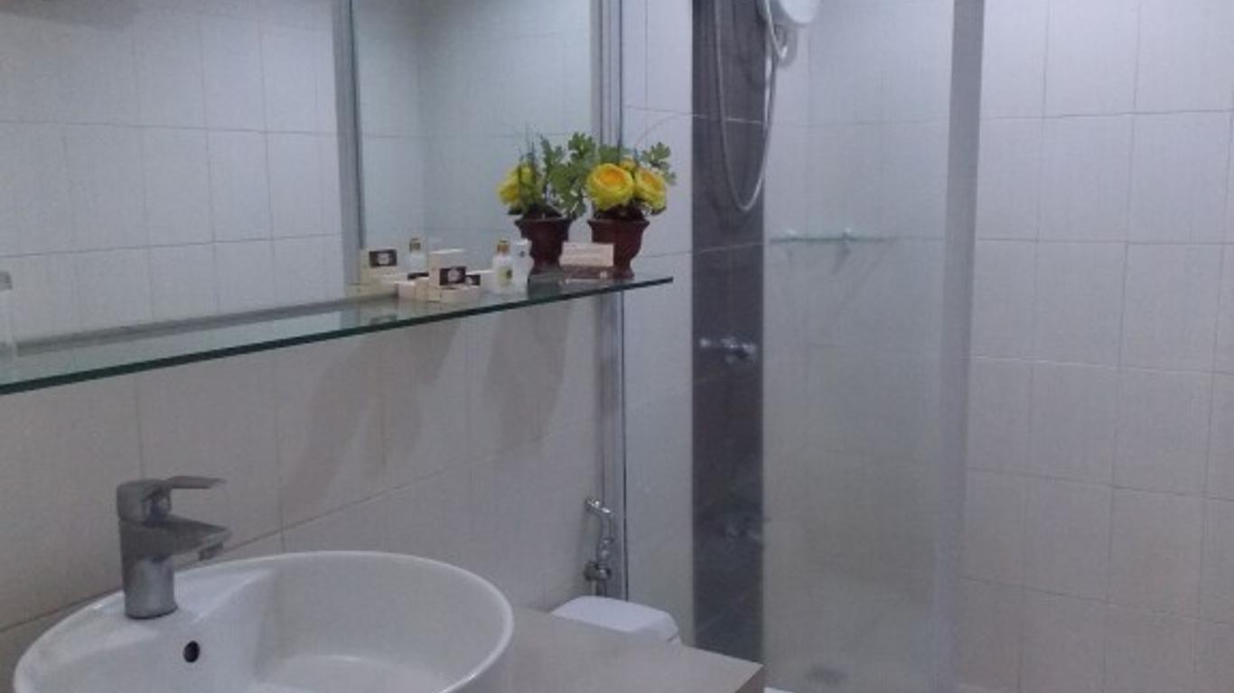 The Suites at Calle Nueva