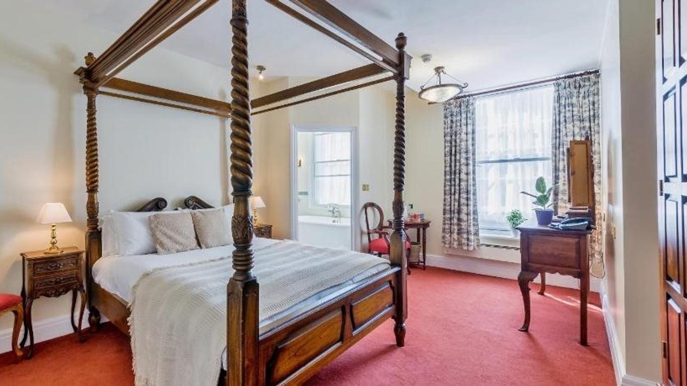 The White Hart Hotel
