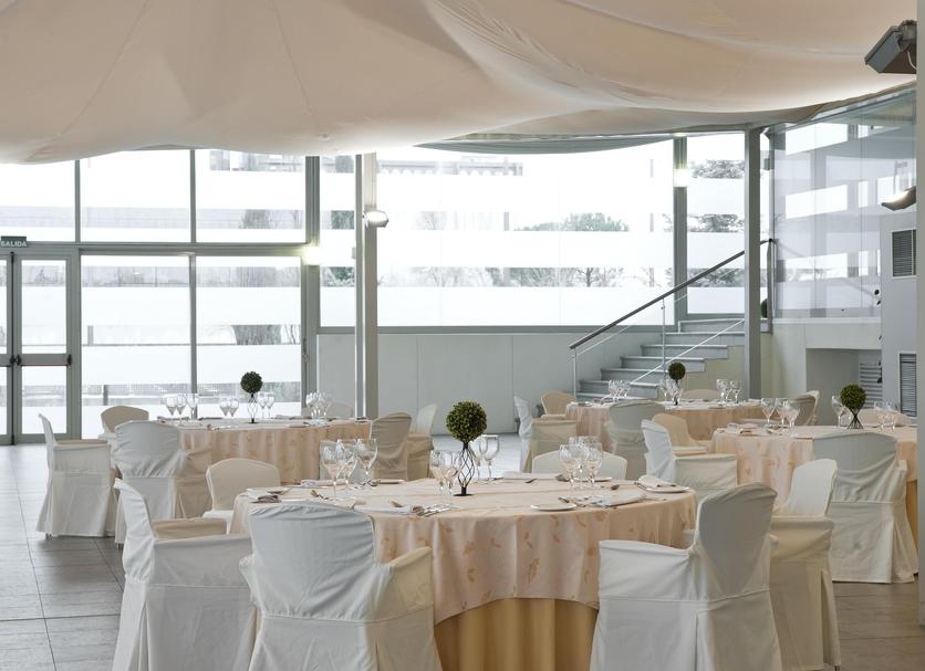 Banquet hall Photo