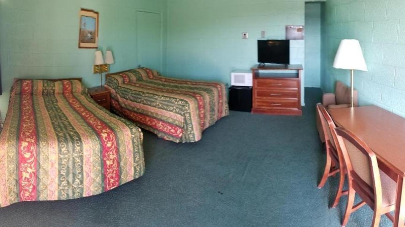 Holiday Host Motel