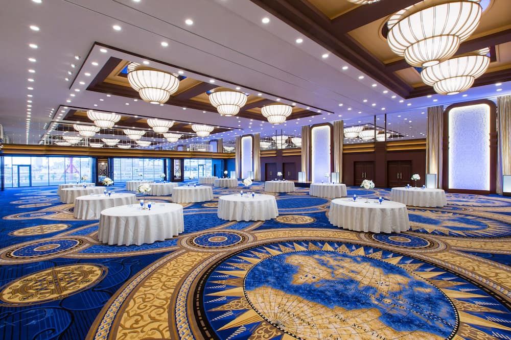 Banquet hall
