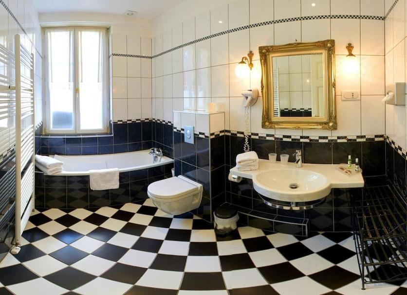 Bathroom Photo