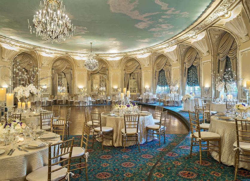 Banquet hall Photo