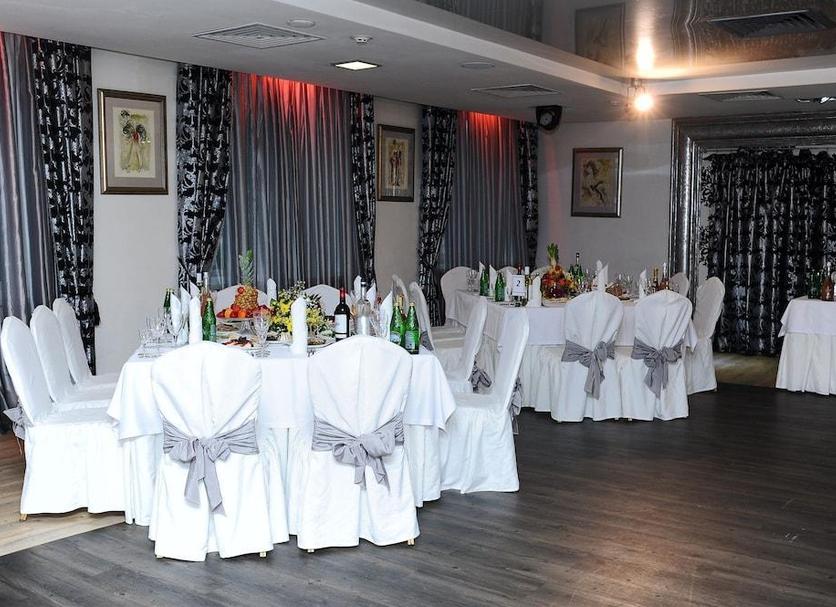 Banquet hall Photo