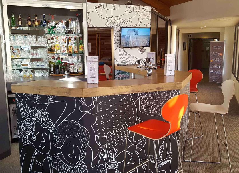 Bar Photo