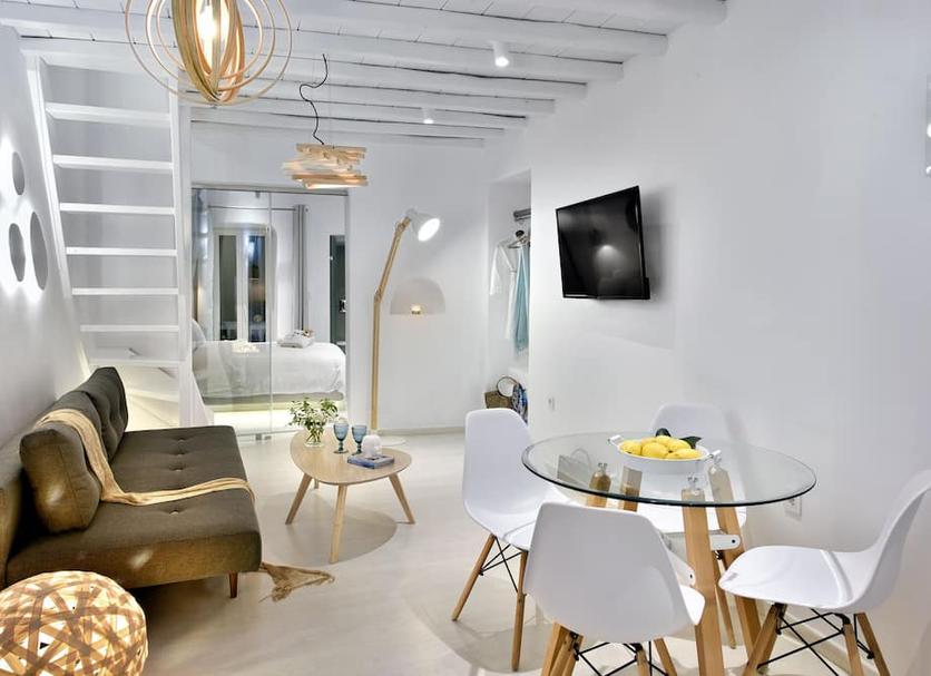 Dining room Photo