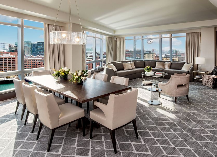 Dining room Photo