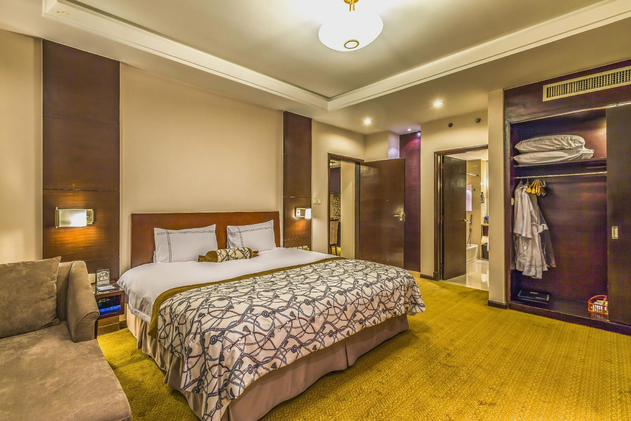 Bedroom