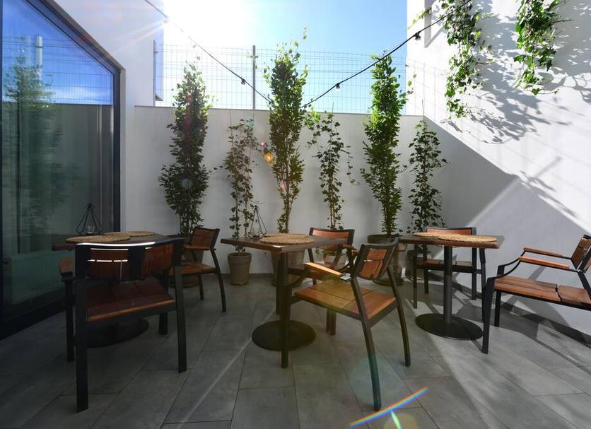 Dining room Photo
