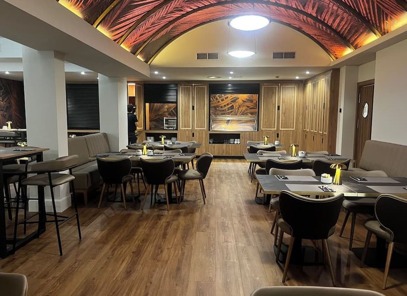 Restaurant Photo
