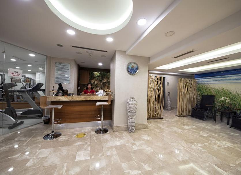 Front desk Photo