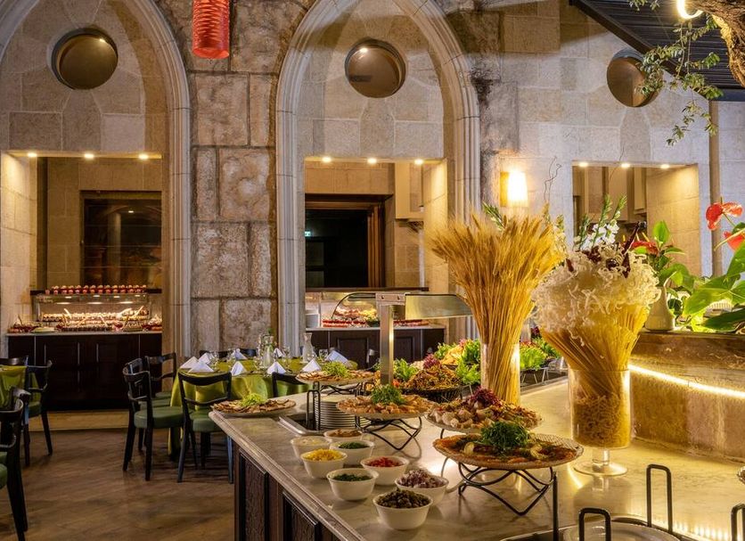 Buffet Photo