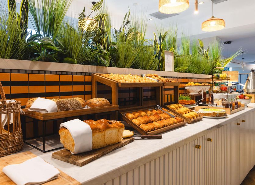 Buffet Photo