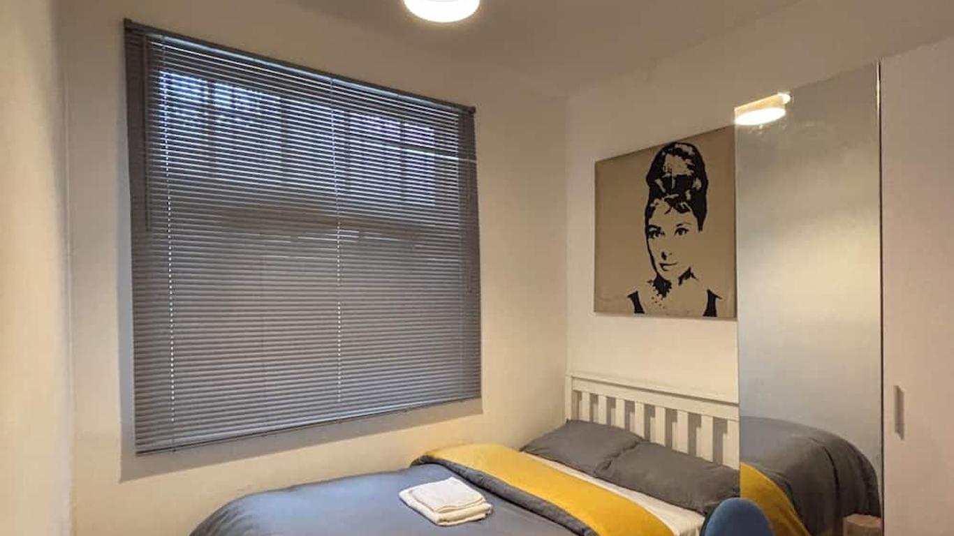 Sterling Suites Ealing
