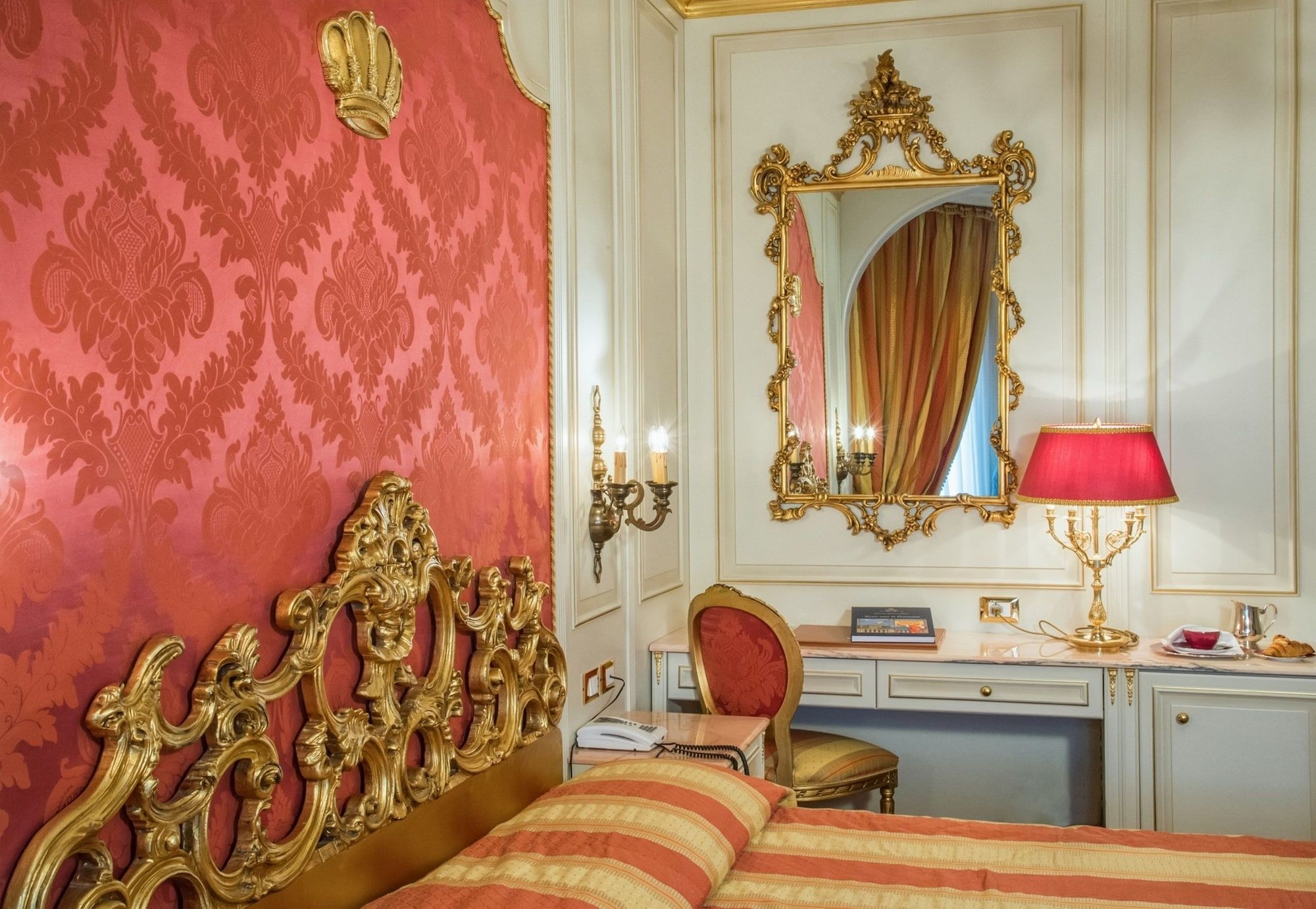 Room amenity