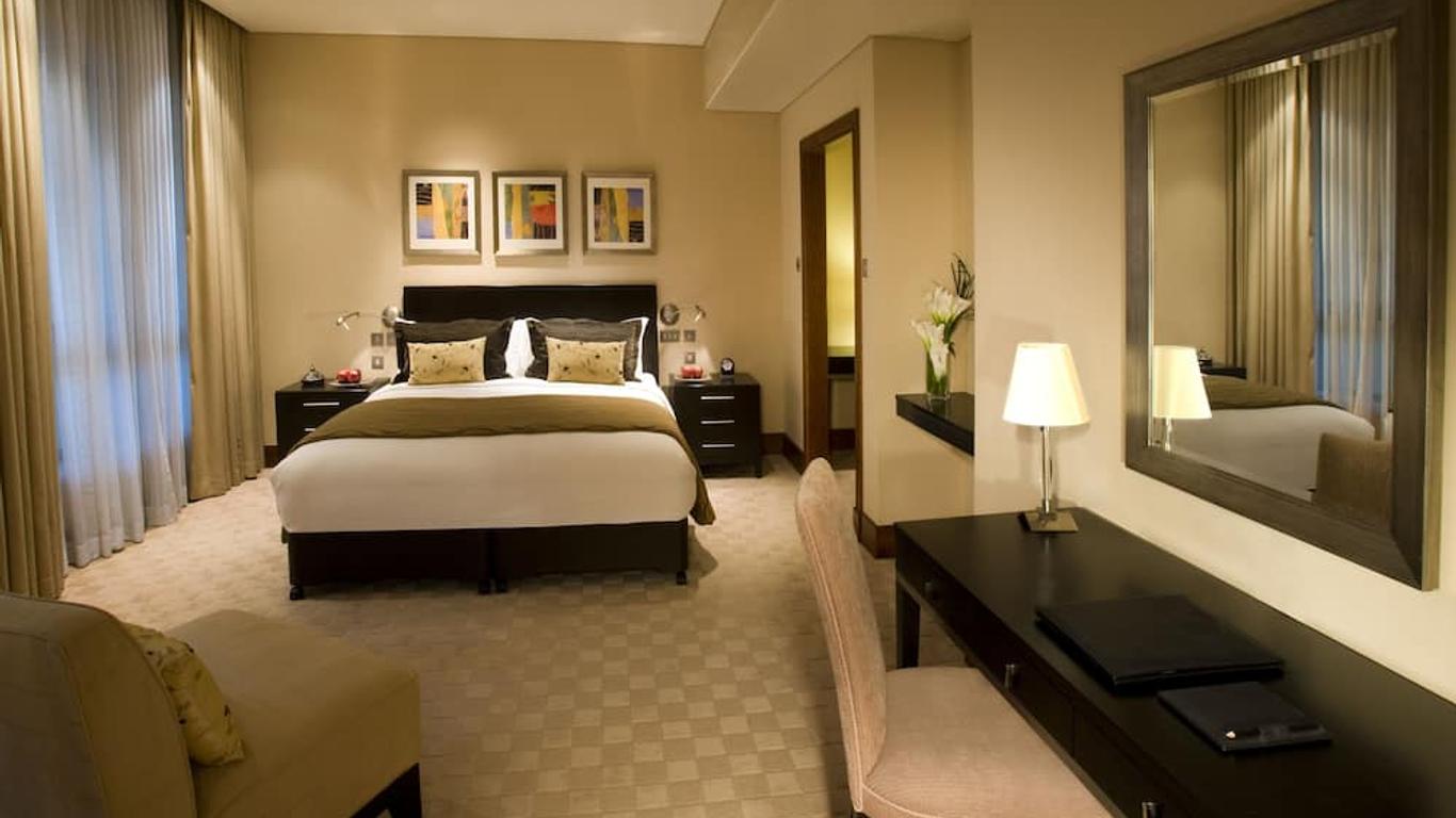 Shangri-La Hotel Apartments Qaryat Al Beri