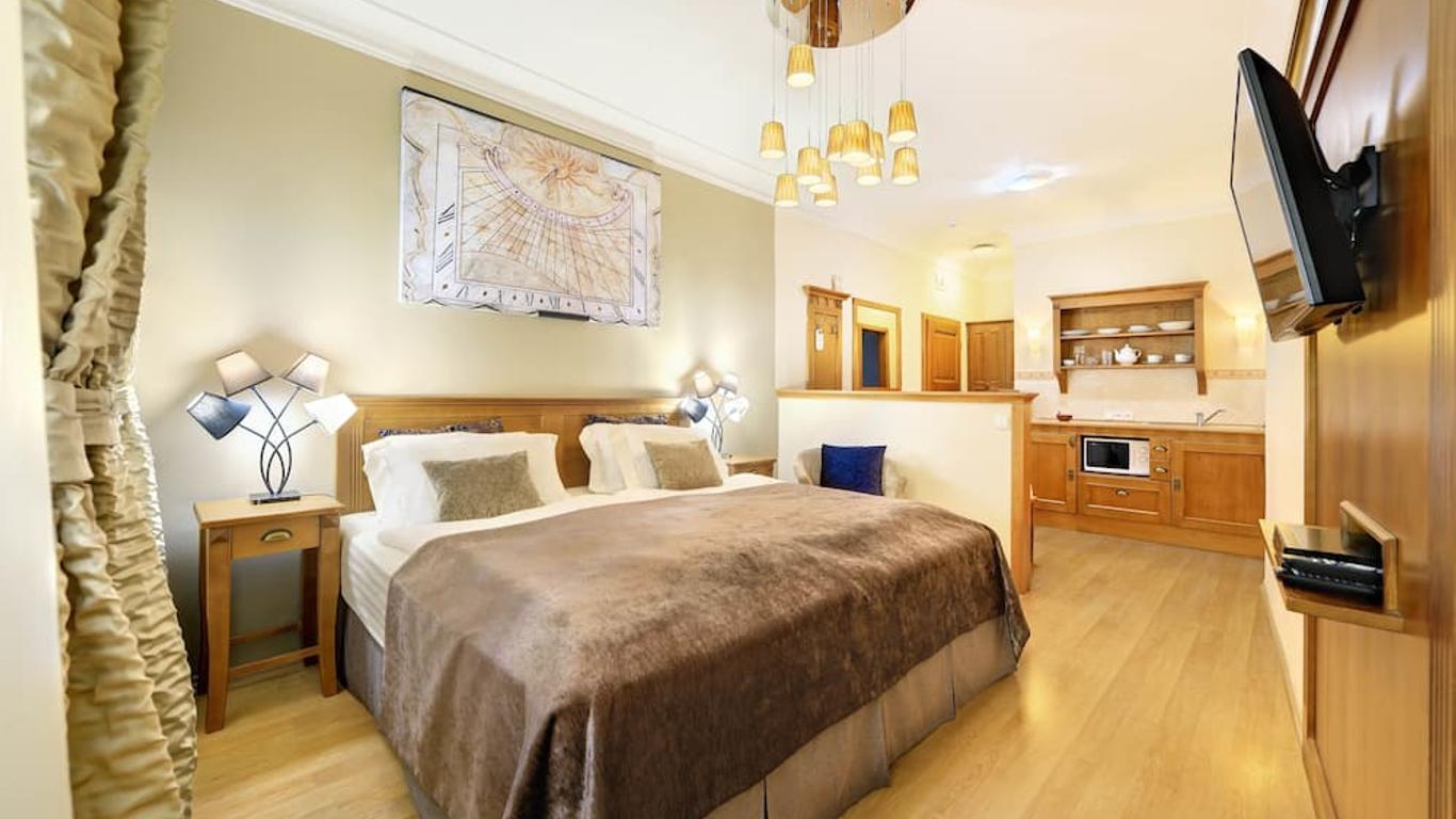 Castle View Apartments