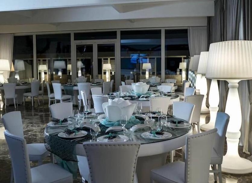 Banquet hall Photo