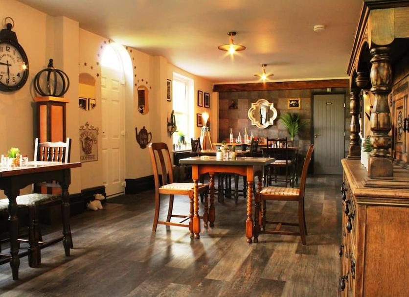Dining room Photo