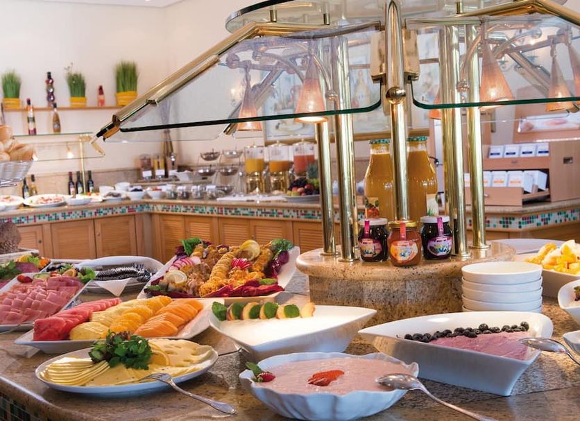 Buffet Photo