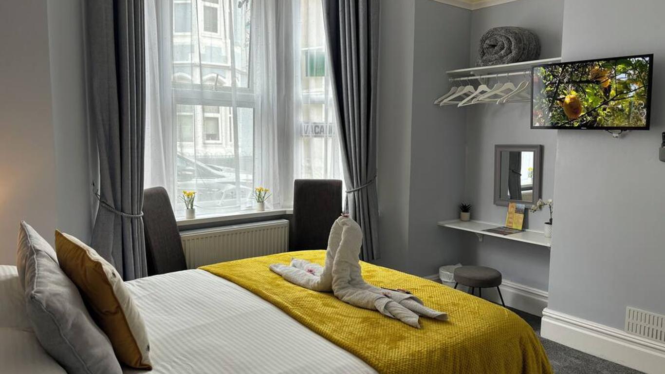 Calm sea guesthouse