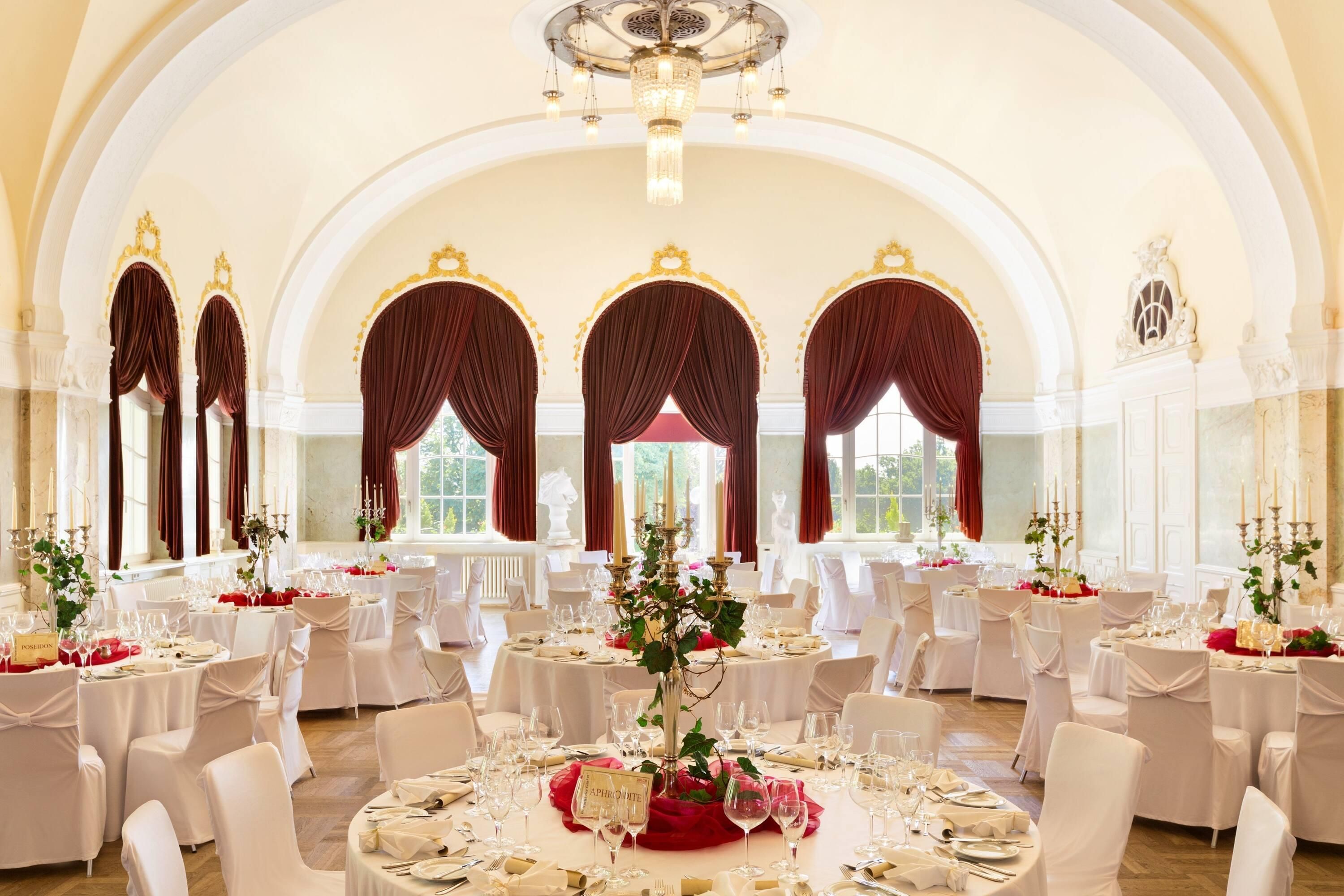 Banquet hall