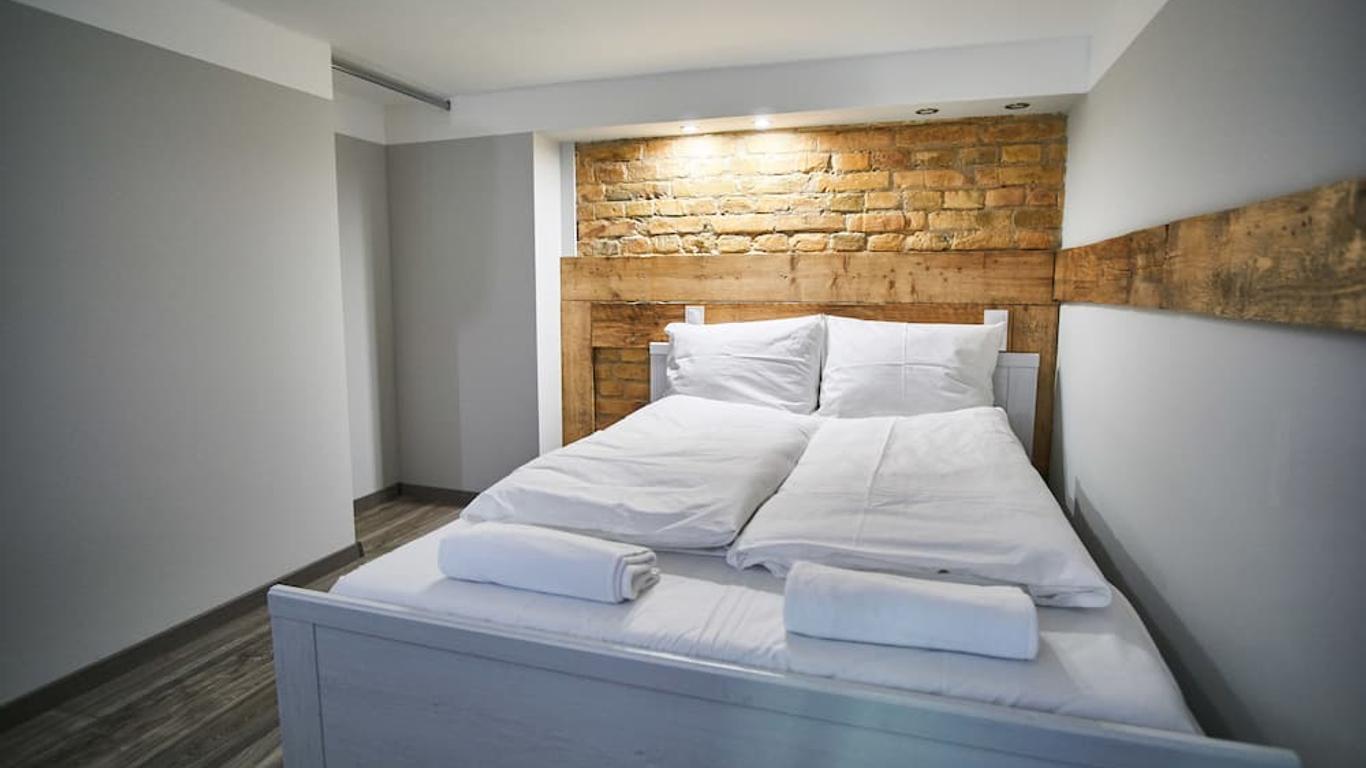 A32 Apartment | Budapest