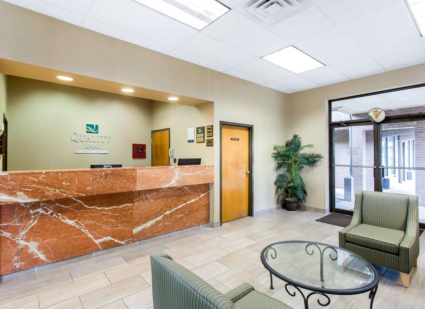 Front desk Photo