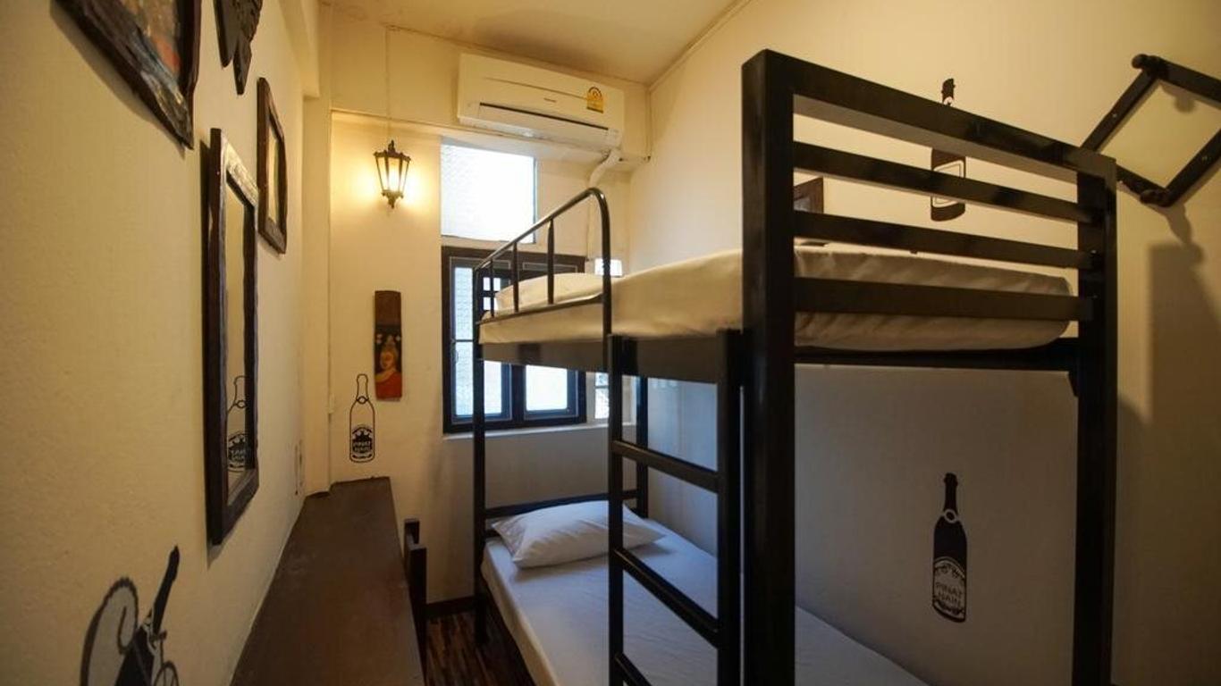 Dmk Hostel Donmueang Airport