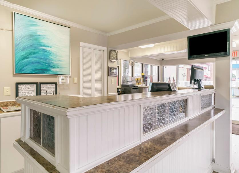 Front desk Photo