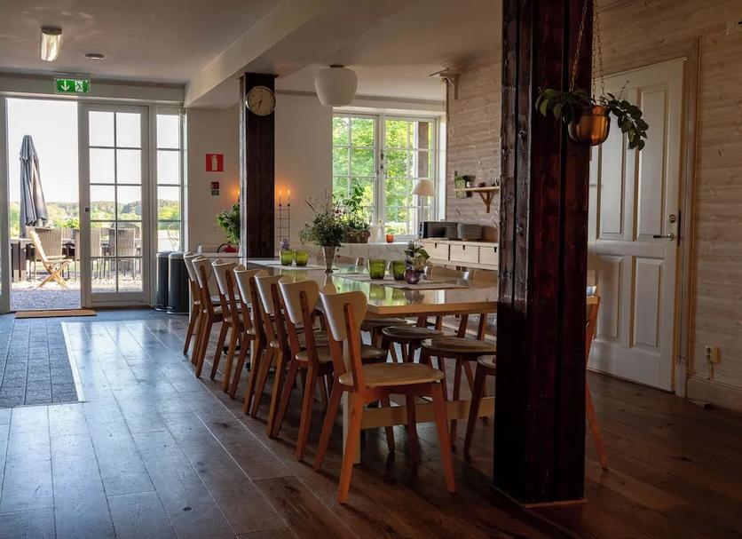 Dining room Photo