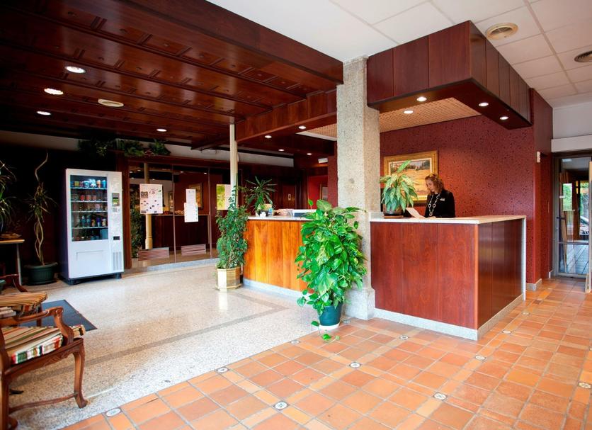 Front desk Photo