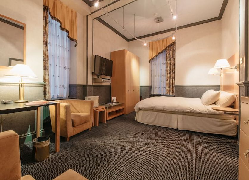 Bedroom Photo
