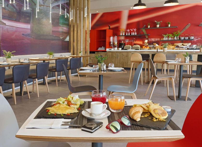 Restaurant Photo